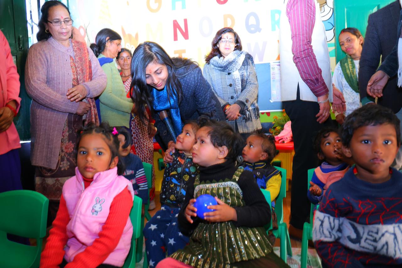 आंगनबाड़ी केंद्रों में बच्चों की प्रगति और पोषण के लिए बेहतर व्यवस्था सुनिश्चित करने के निर्देश