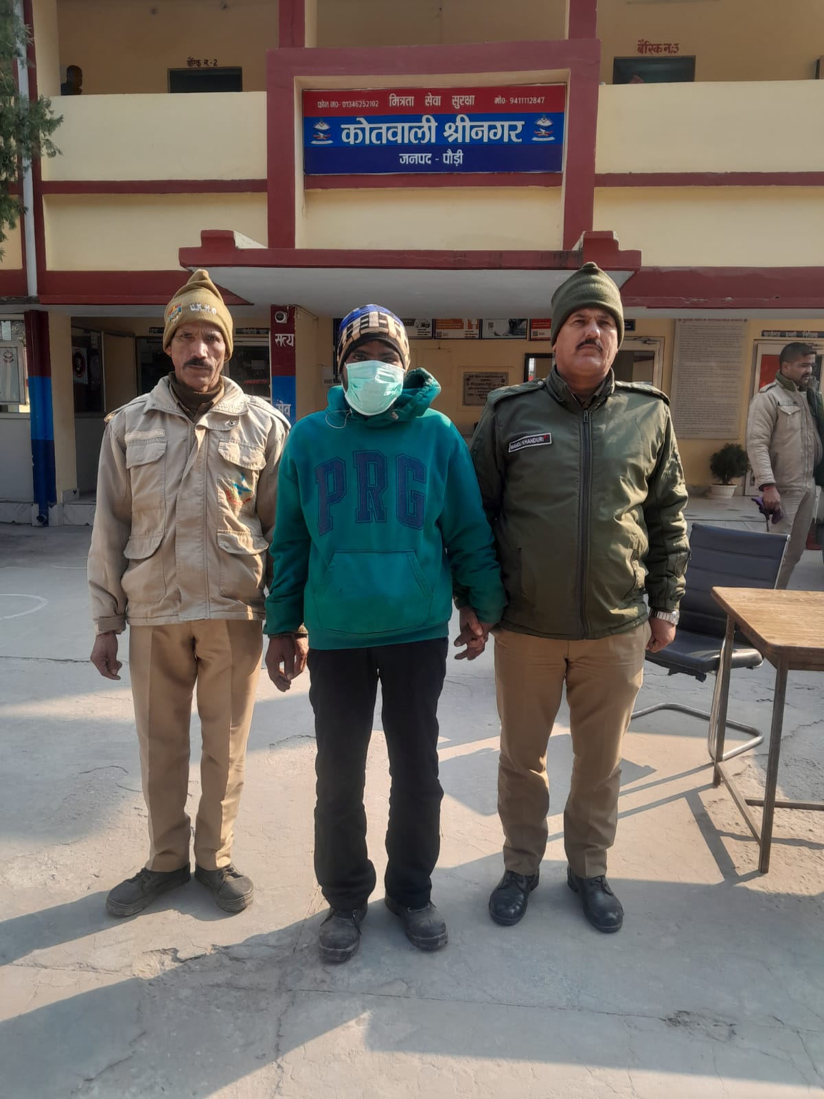 शराब के नशे में चल रहे 05 चालकों को मौके पर गिरफ्तार कर वाहनों को किया सीज,चालकों के डीएल भी किये निरस्त।