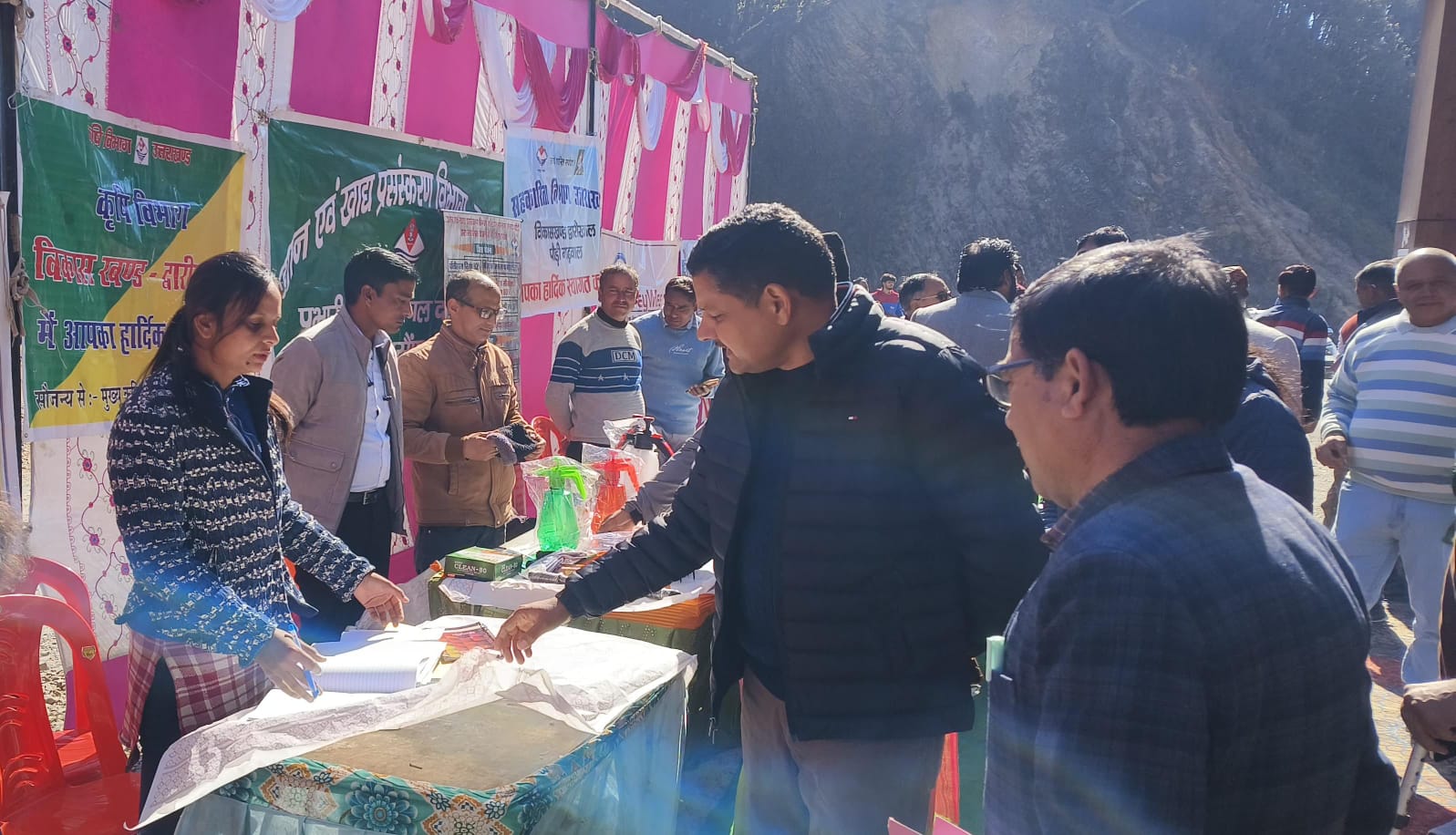 जन-जन की सरकार, जन-जन के द्वार शिविर में 50 शिकायतें, 27 का मौके पर निस्तारण