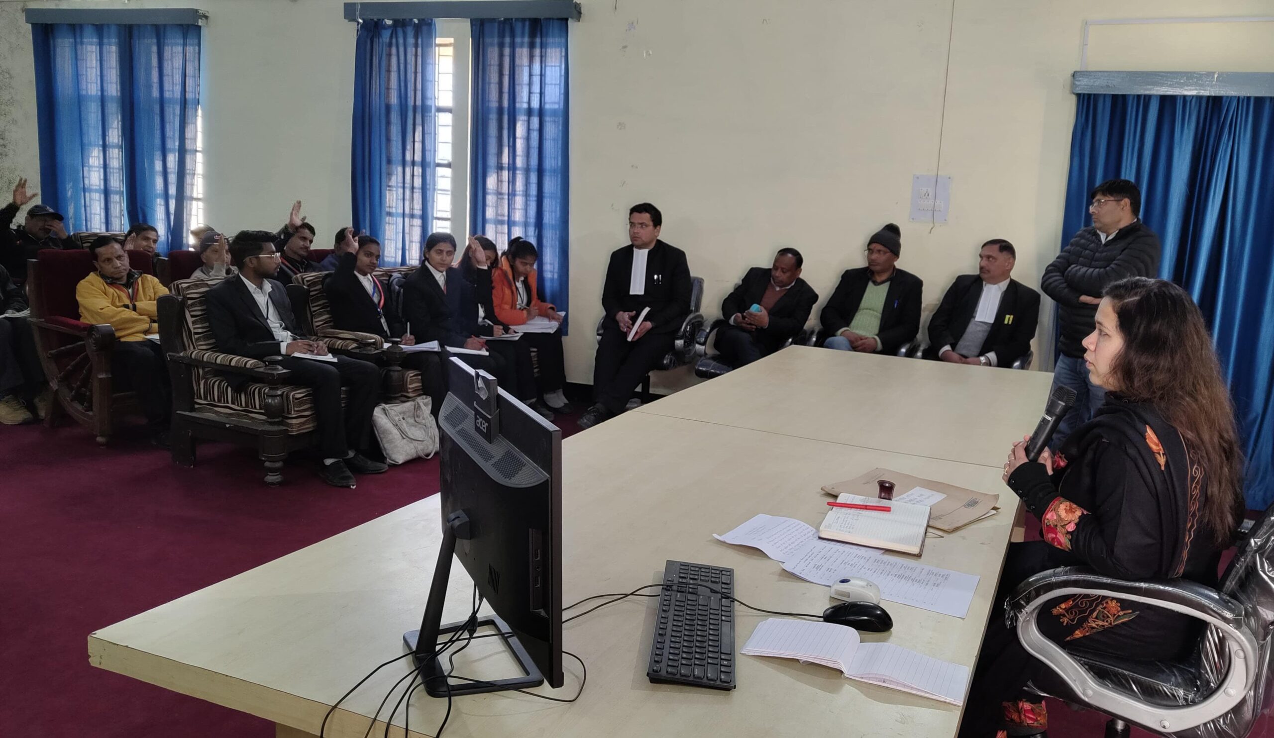 जिला विधिक सेवा प्राधिकरण द्वारा मासिक समीक्षा बैठक आयोजित