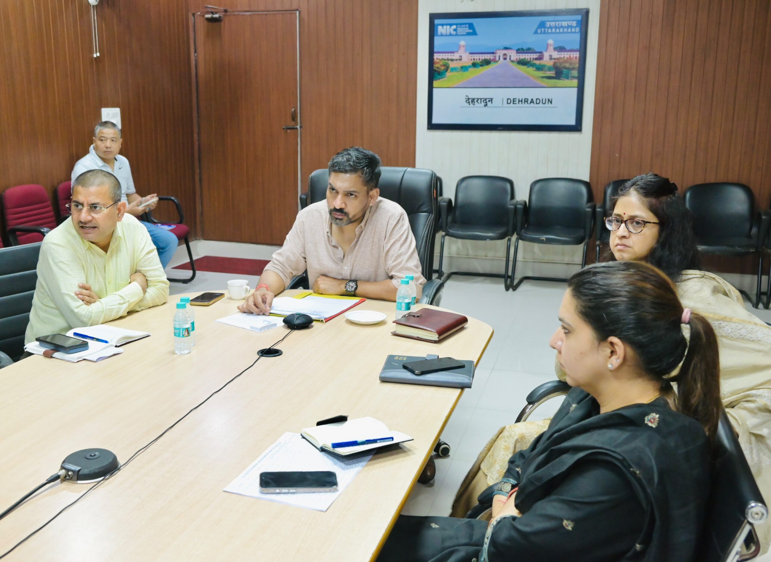 बारिश को लेकर प्रशासन अलर्ट, डीएम ने की वर्चुअल समीक्षा बैठक